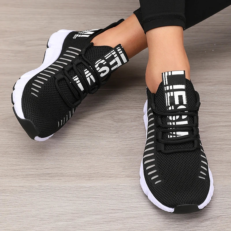 Women's Sports Shoes